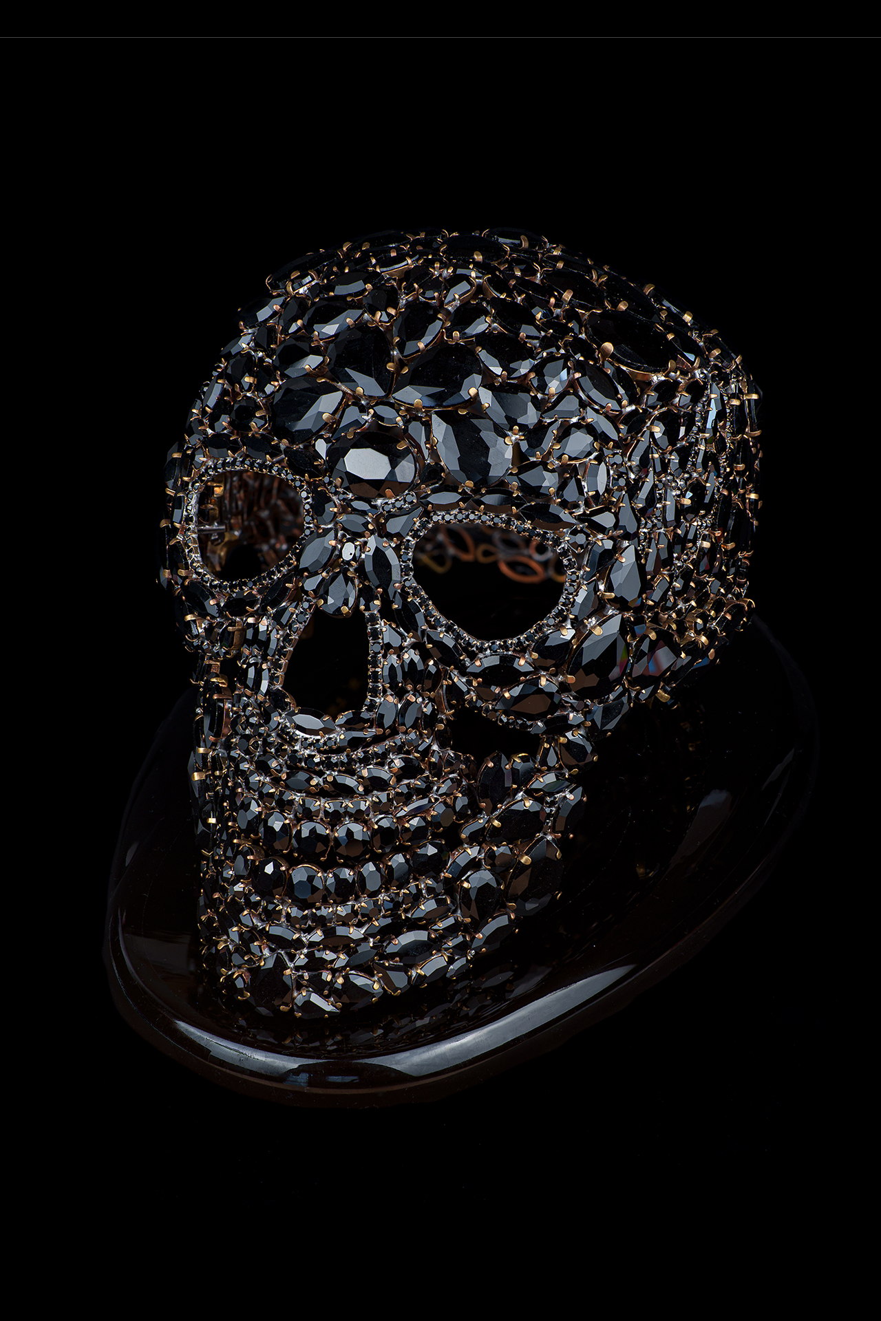 Black rhinestone skull with fine gemstone-inspired detailing