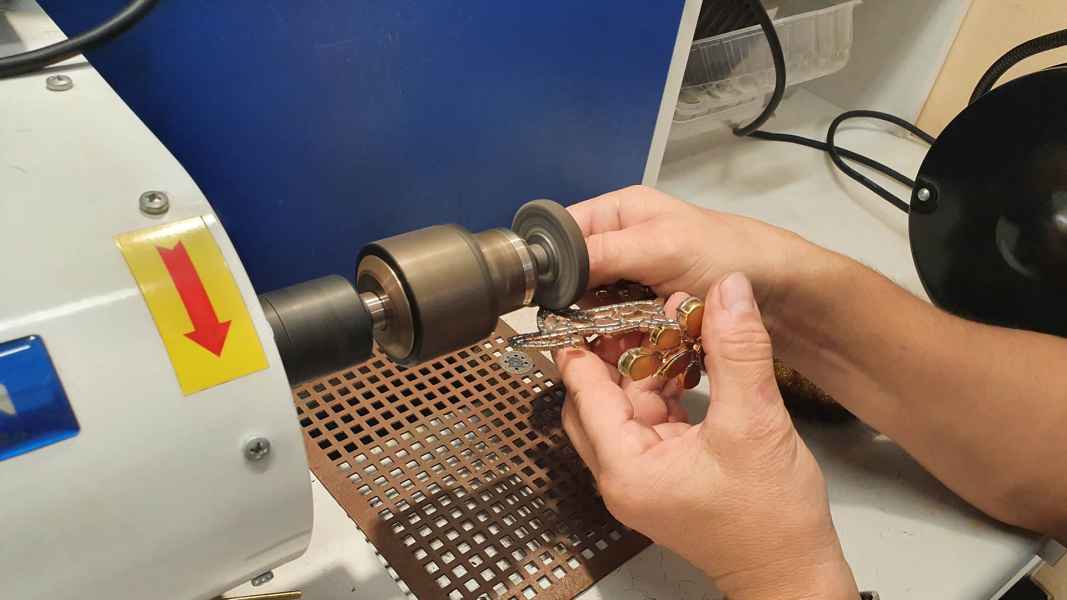 Manufacturing Process Polishing