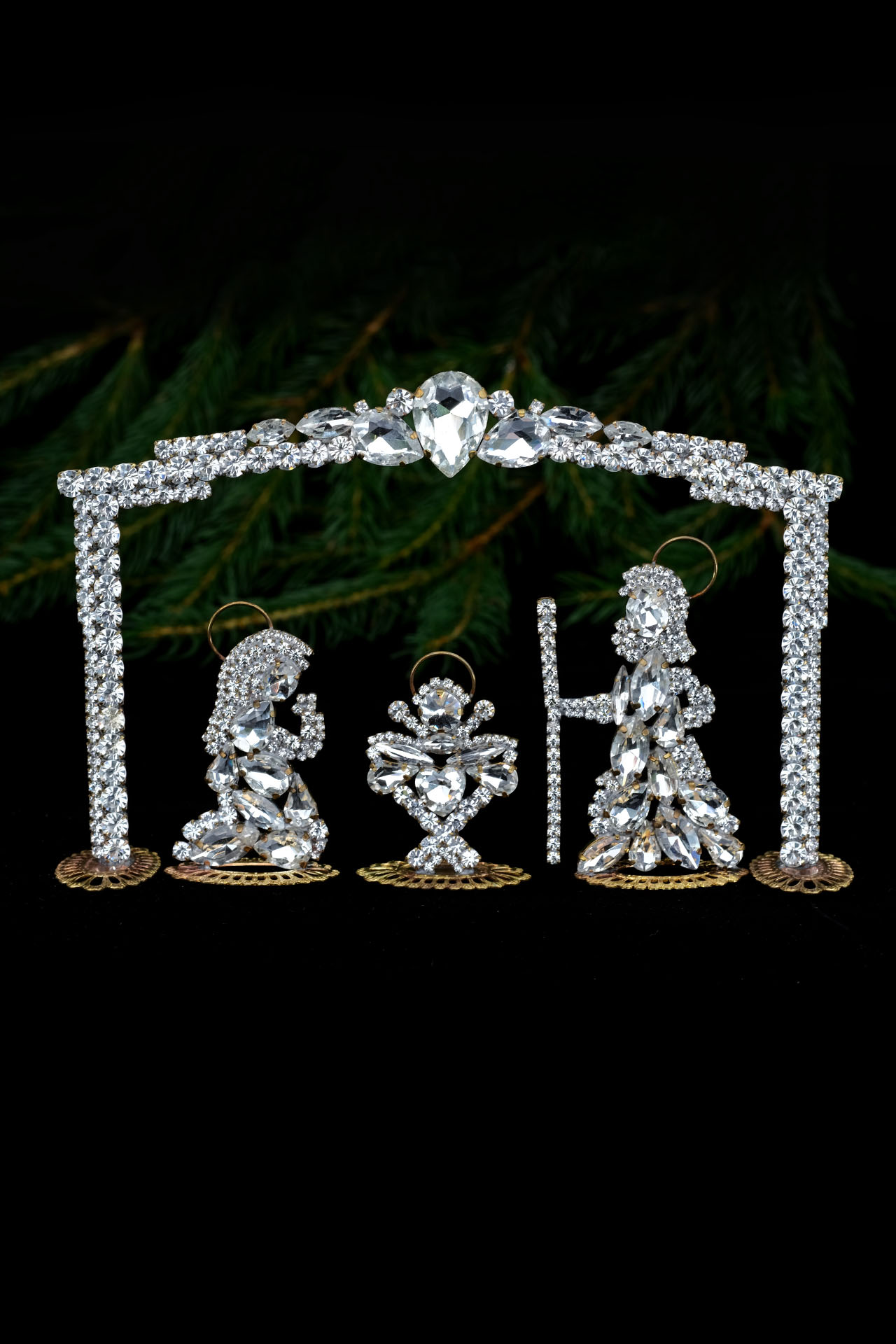 Bethlehem Nativity Christmas decoration with clear crystals