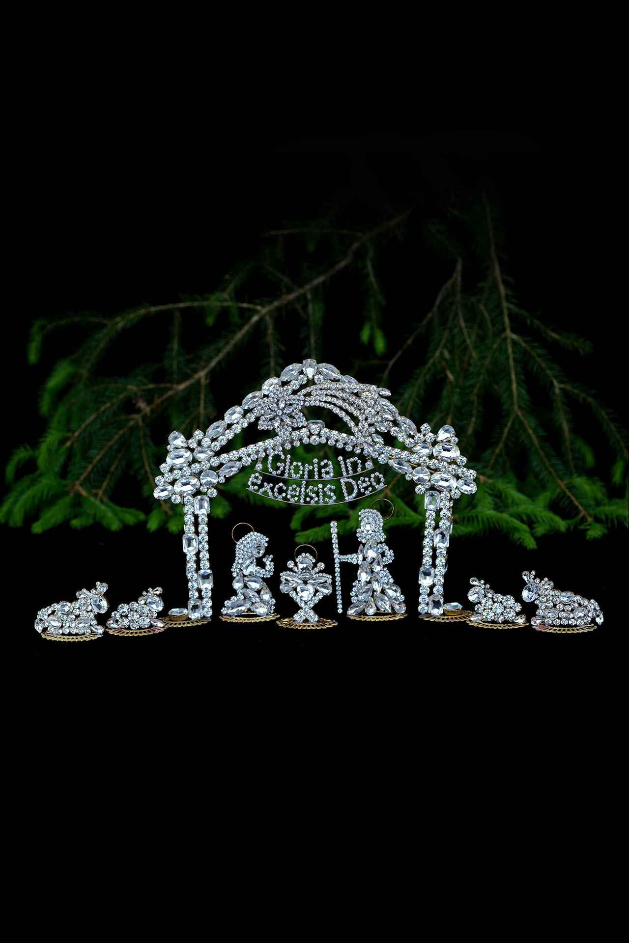 Luxury table top Bethlehem Xmas Decoration in clear crystal