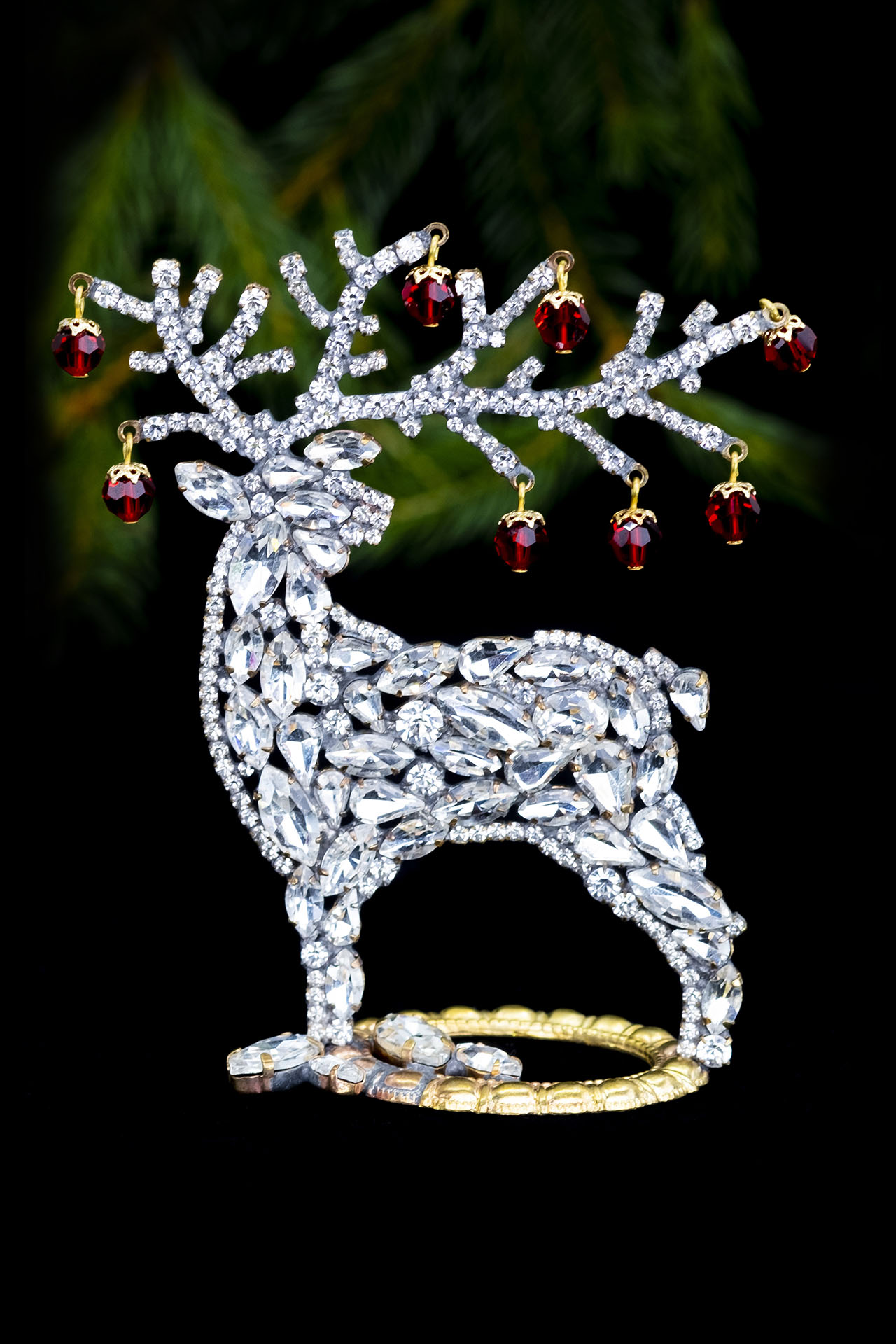 Christmas decoration - Reindeer with clear and red rhinestones