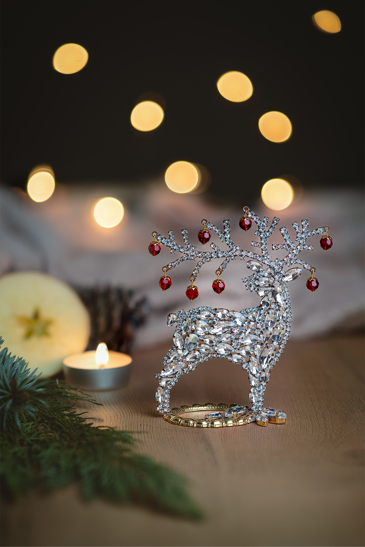 Christmas decoration - Reindeer with clear and red rhinestones