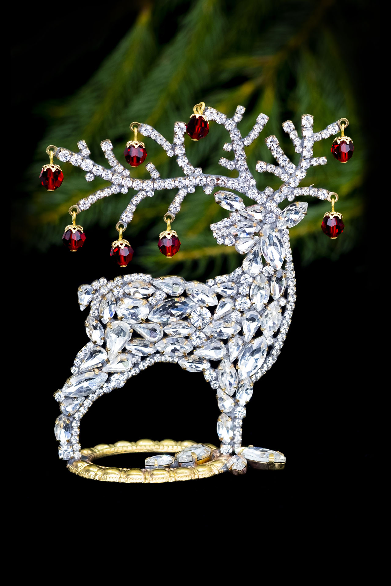 Christmas decoration - Reindeer with clear and red rhinestones