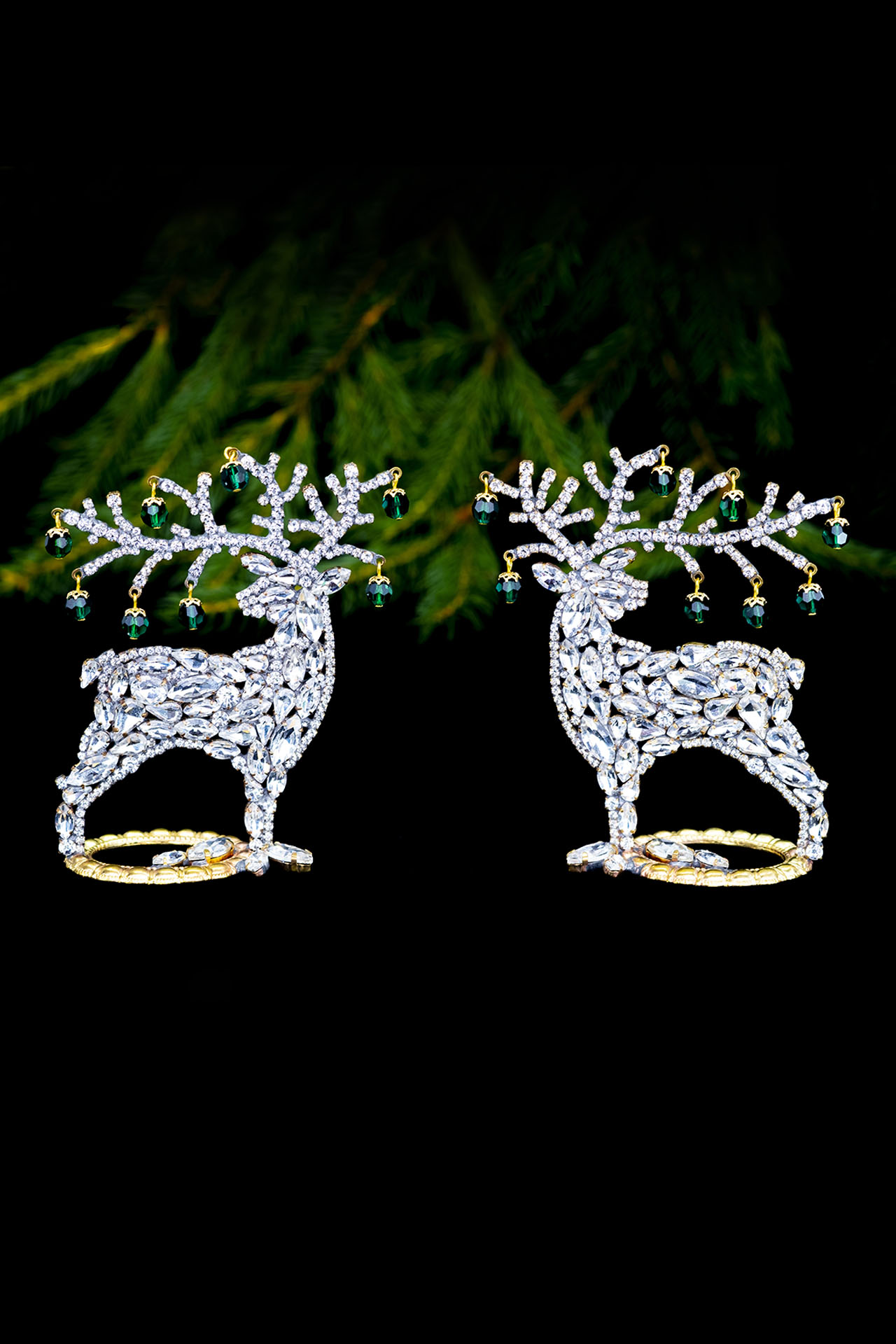 Christmas decoration - Reindeers with clear and green rhinestones