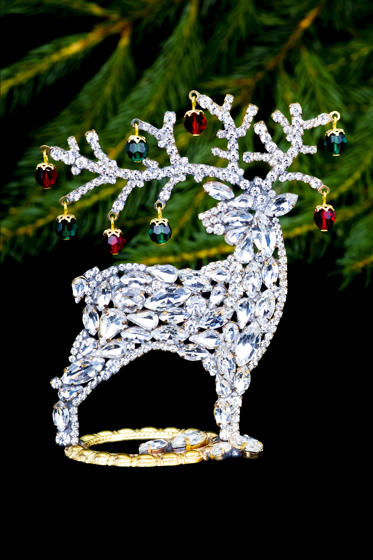 Decorating for Christmas - Reindeer with coloured rhinestones