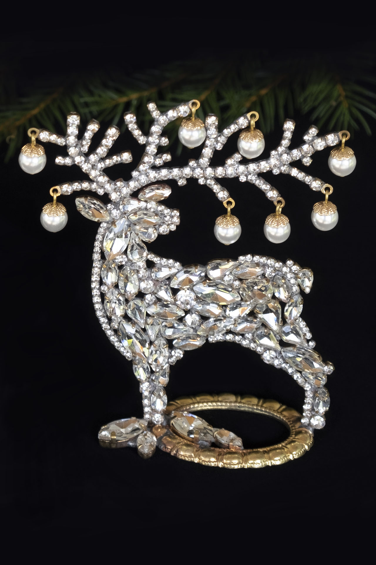 Luxury Reindeer christmas decoration with pearl - rhinestones 