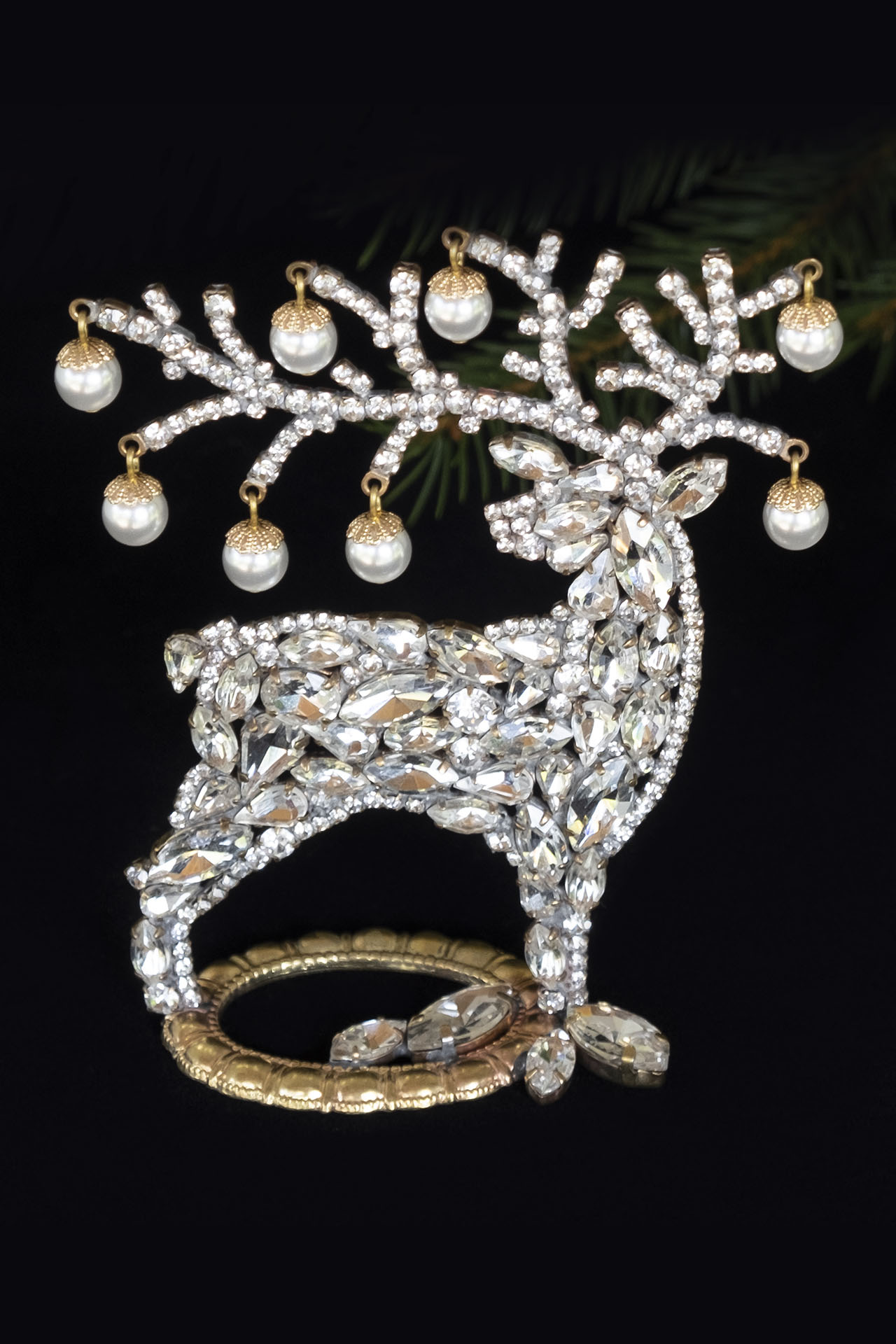 Luxury Reindeer christmas decoration with pearl - rhinestones 
