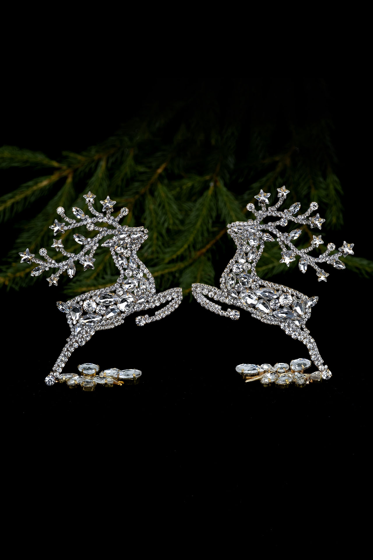 Prancing reindeers - christmas decoration with clear rhinestones