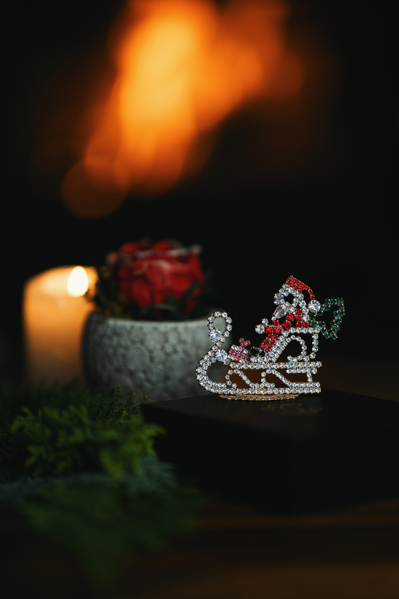 Christmas decoration Santa Claus and his Glimmering Sleigh 
