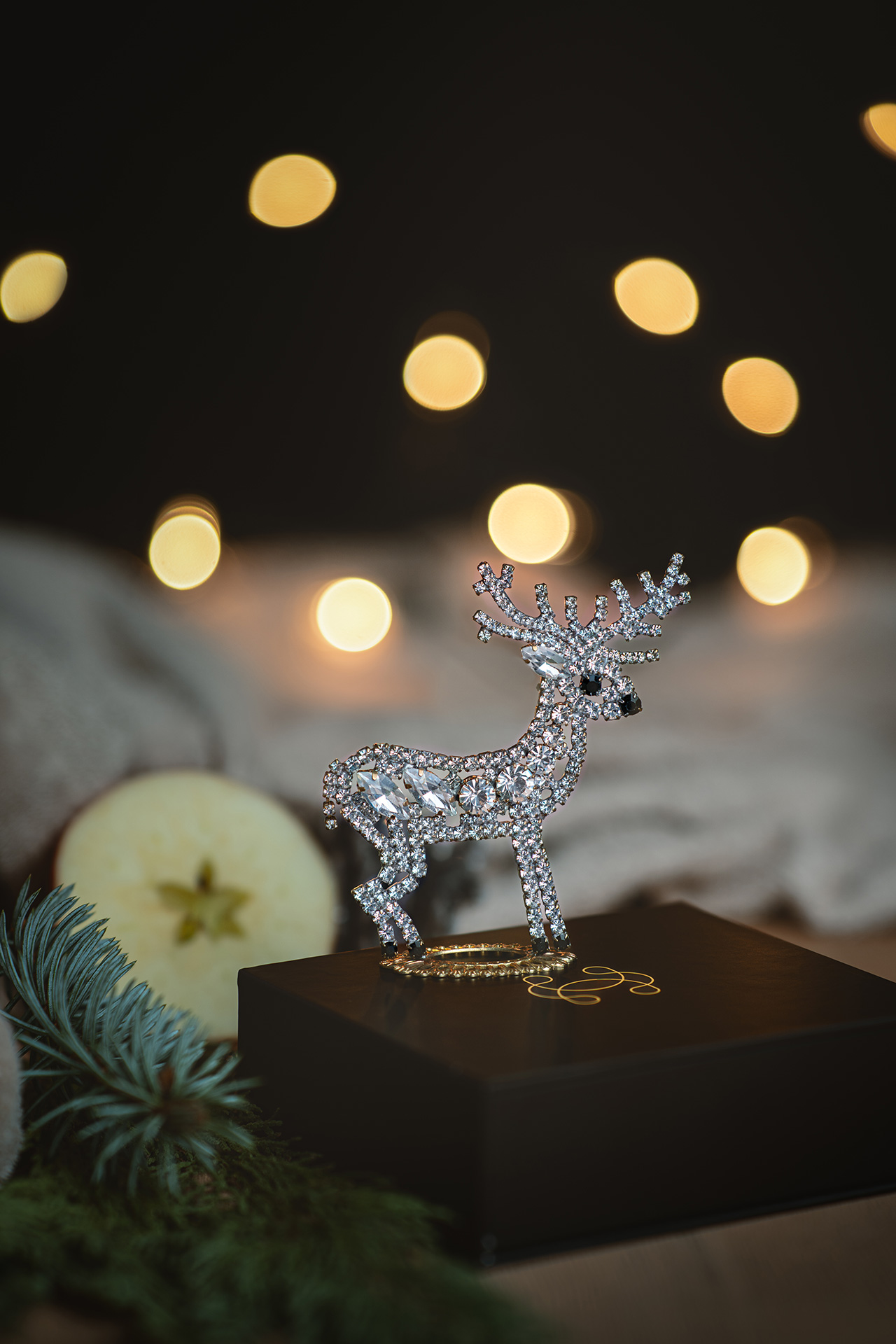 Twinkling reindeer - right facing tabletop Christmas decoration