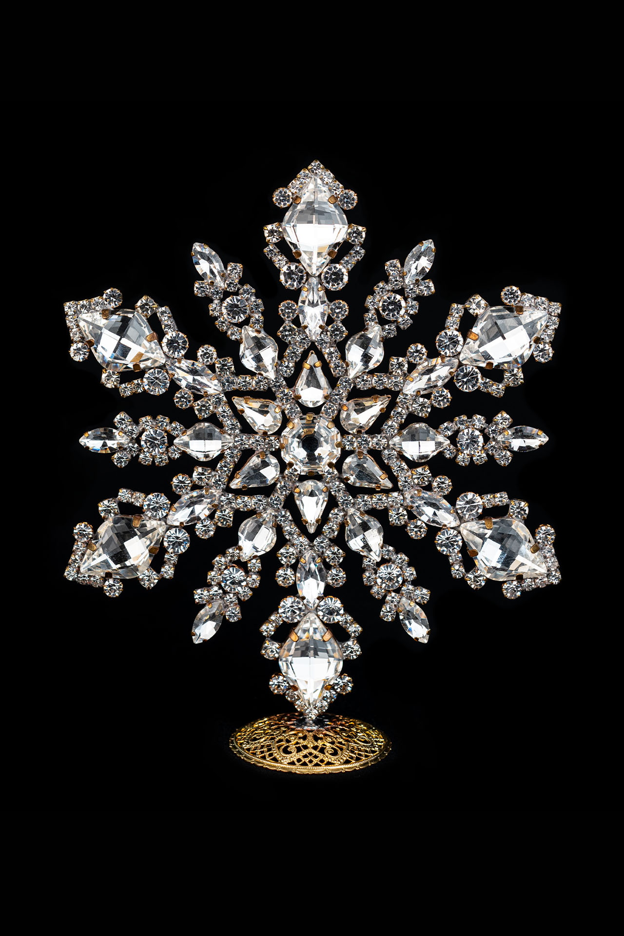 Rhinestone Christmas star for the tabletop Christmas decoration