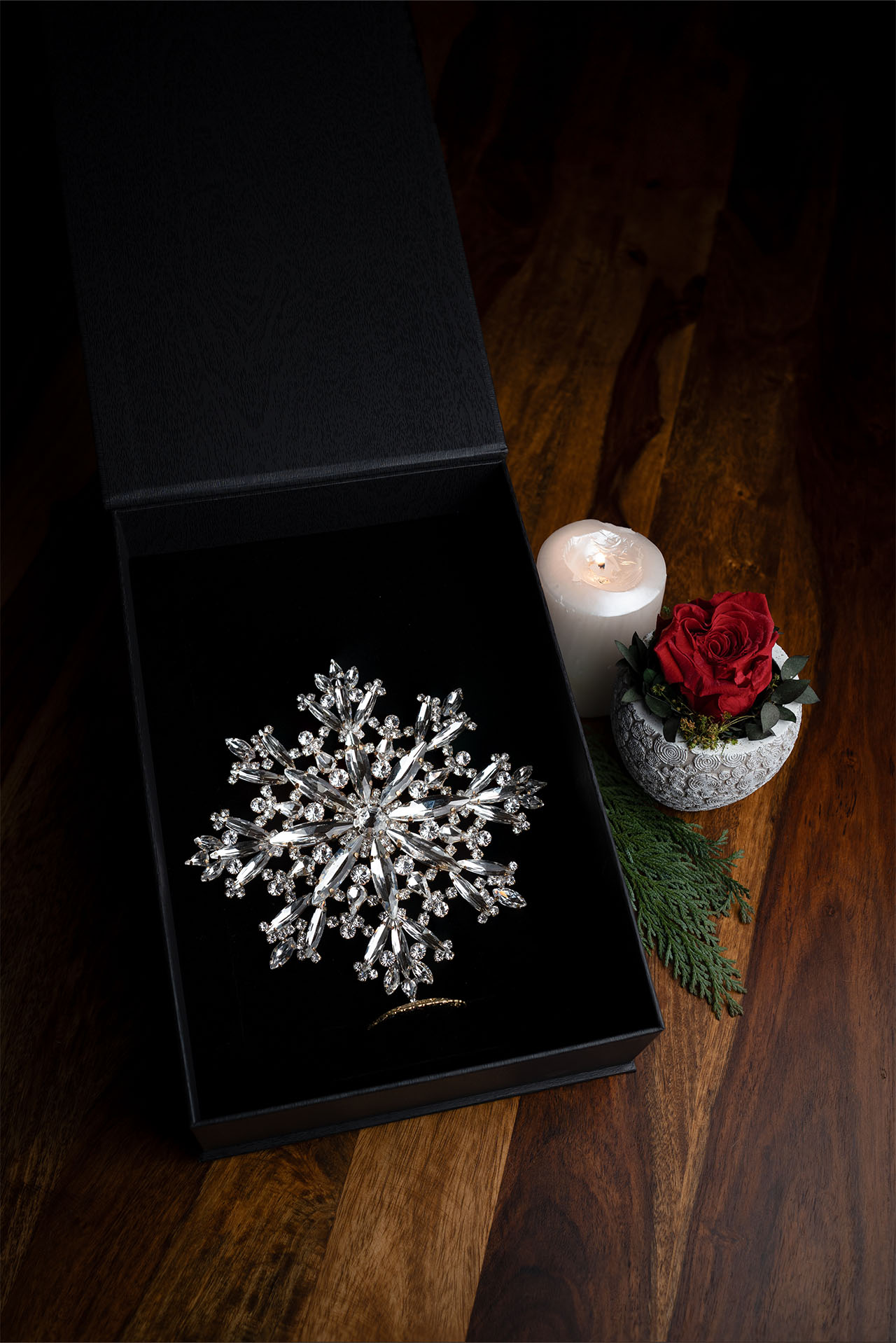 Sparkling rhinestone snowflake tabletop decoration