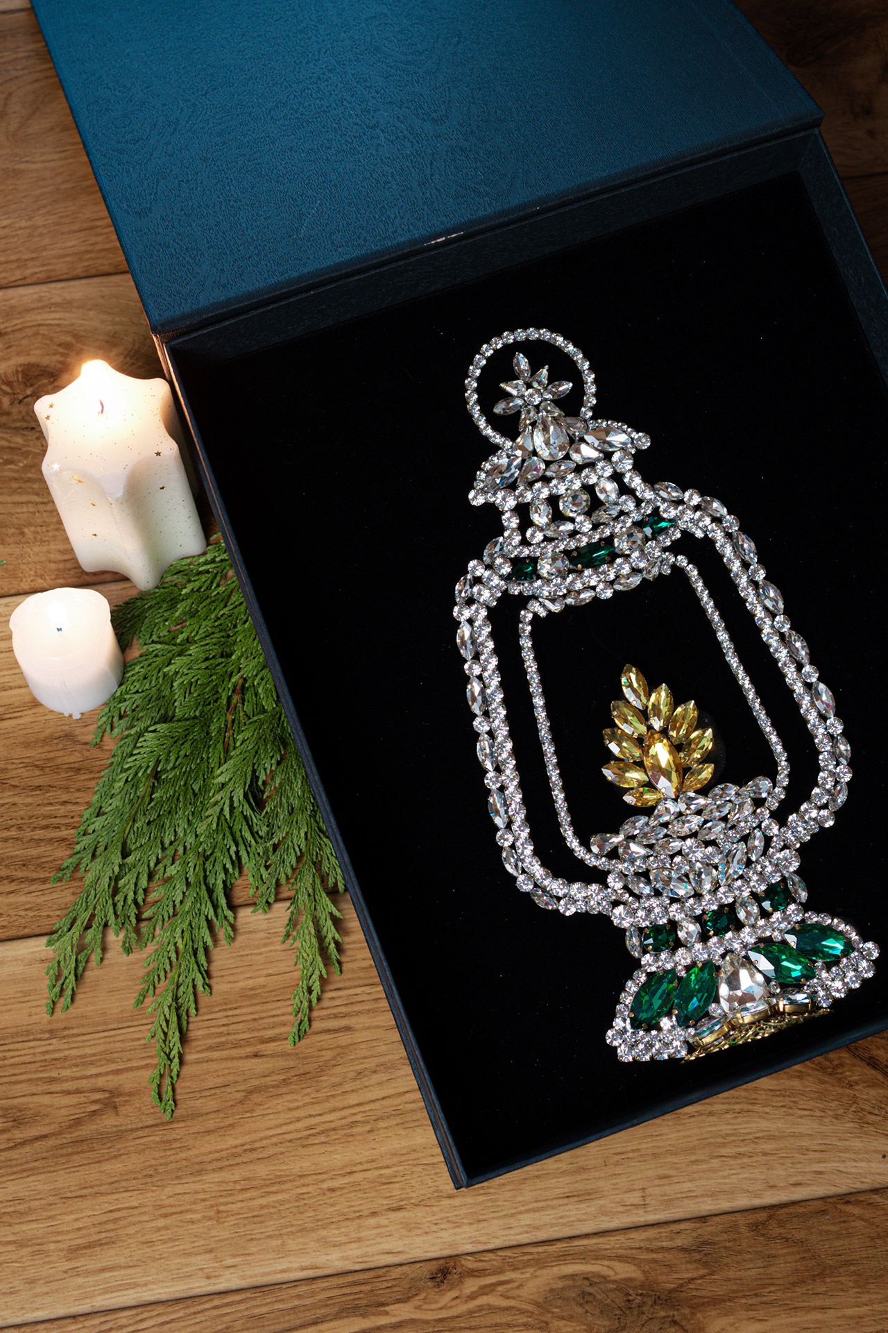 Light up Christmas lantern with rhinestone crystals