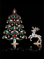 christmas-tree-with-colored-crystals-and-reindeer