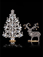 dazzling-christmas-tree-clear-and-reindeer