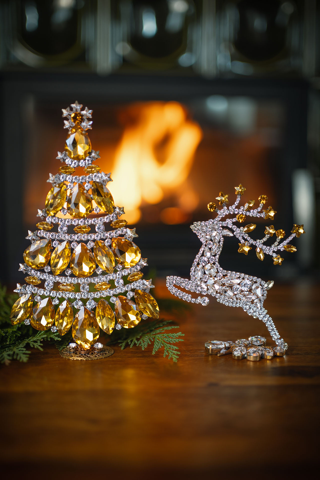 Christmas tree and reindeer from clear and yellow rhinestones