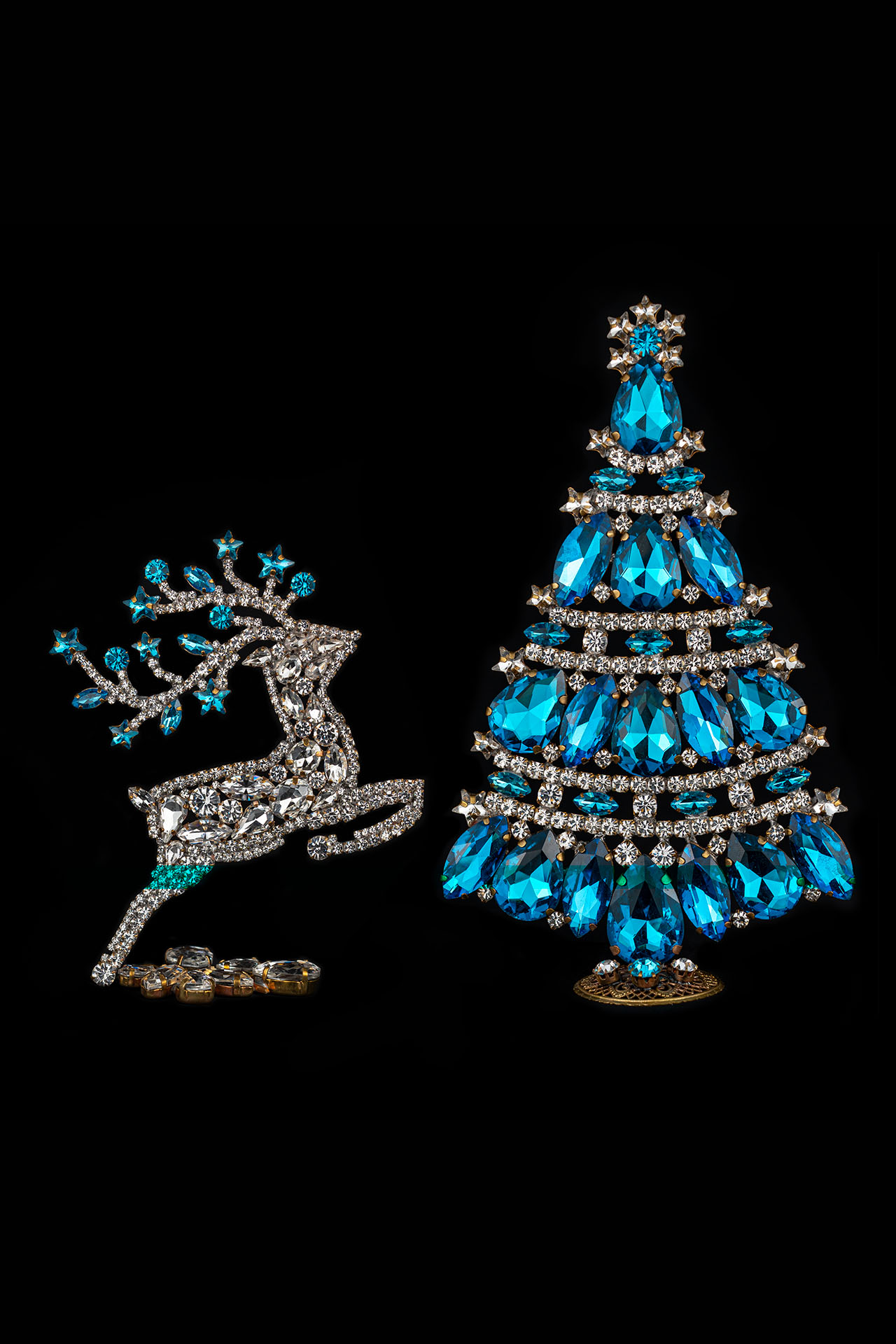 Christmas tree and reindeer from clear and blue rhinestones