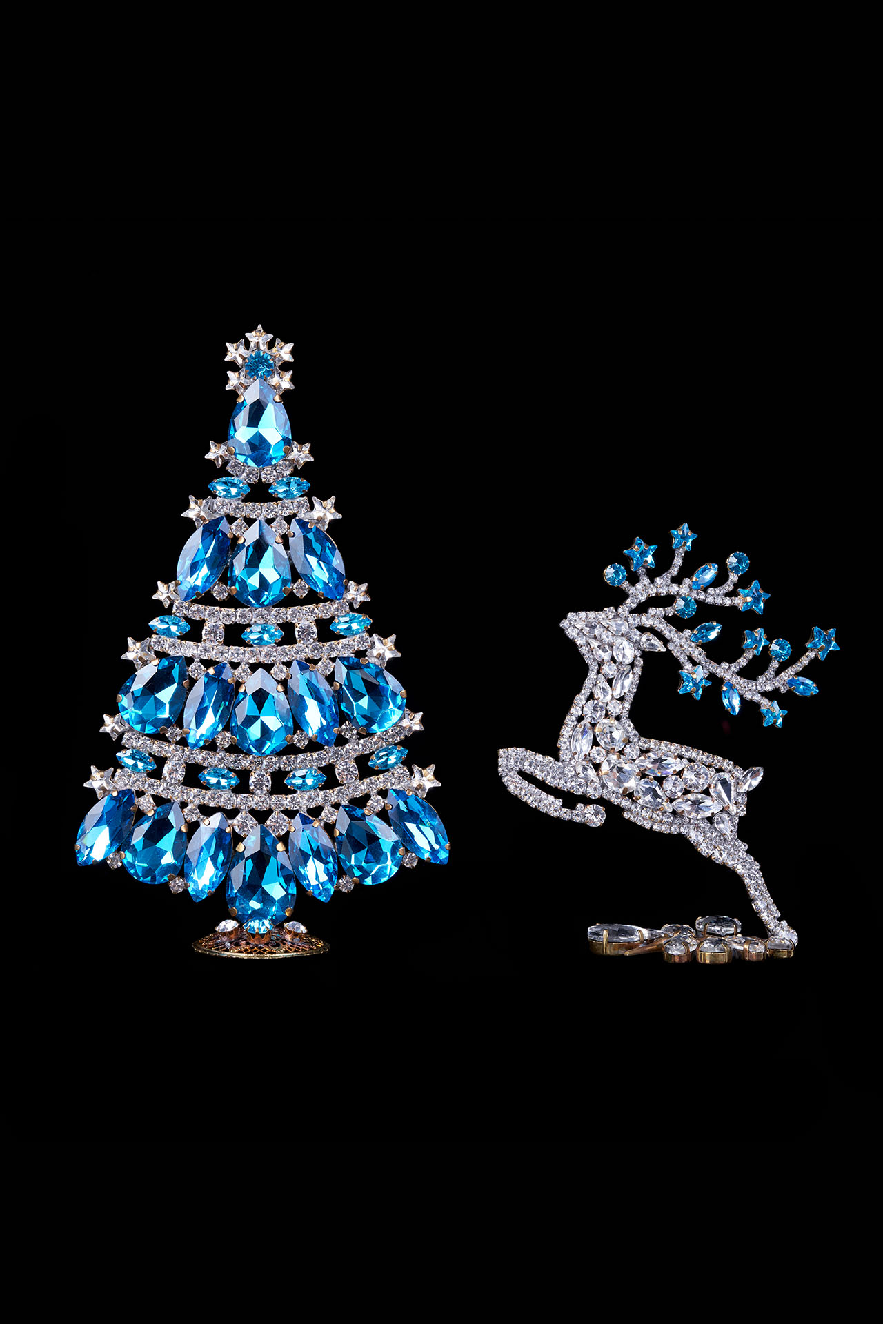 Christmas tree and reindeer from clear and blue rhinestones