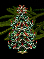festive christmas tree christmas colors