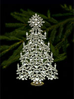 intricate christmas tree clear