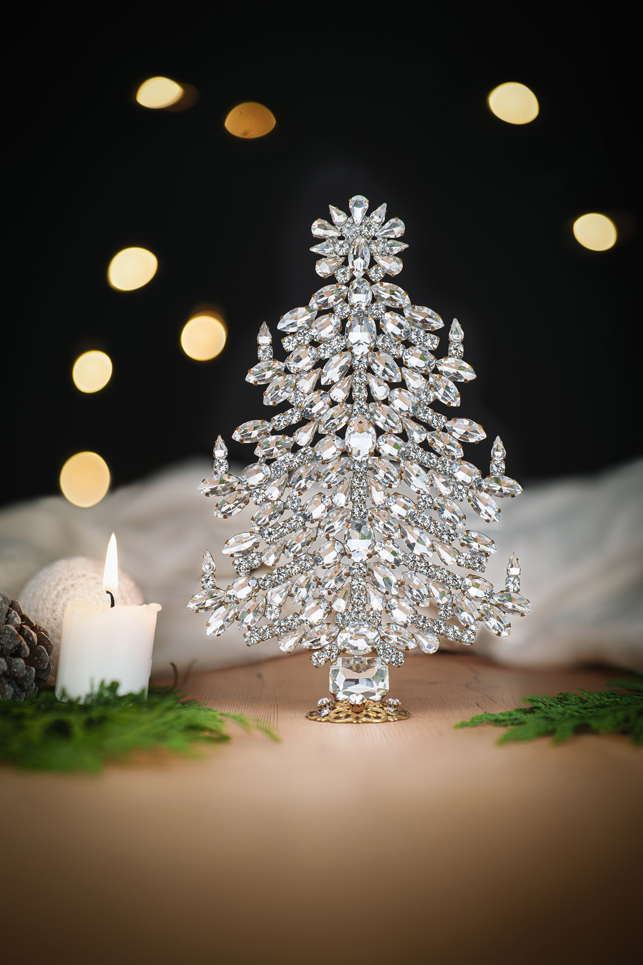 Handcrafted vibrant tabletop crystal Christmas tree
