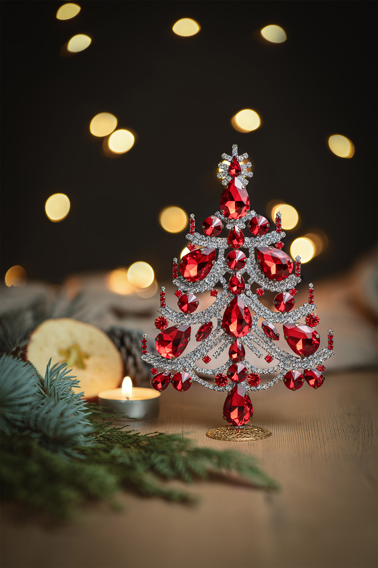 Charming Xmas tree - handcrafted with Christmas ornaments