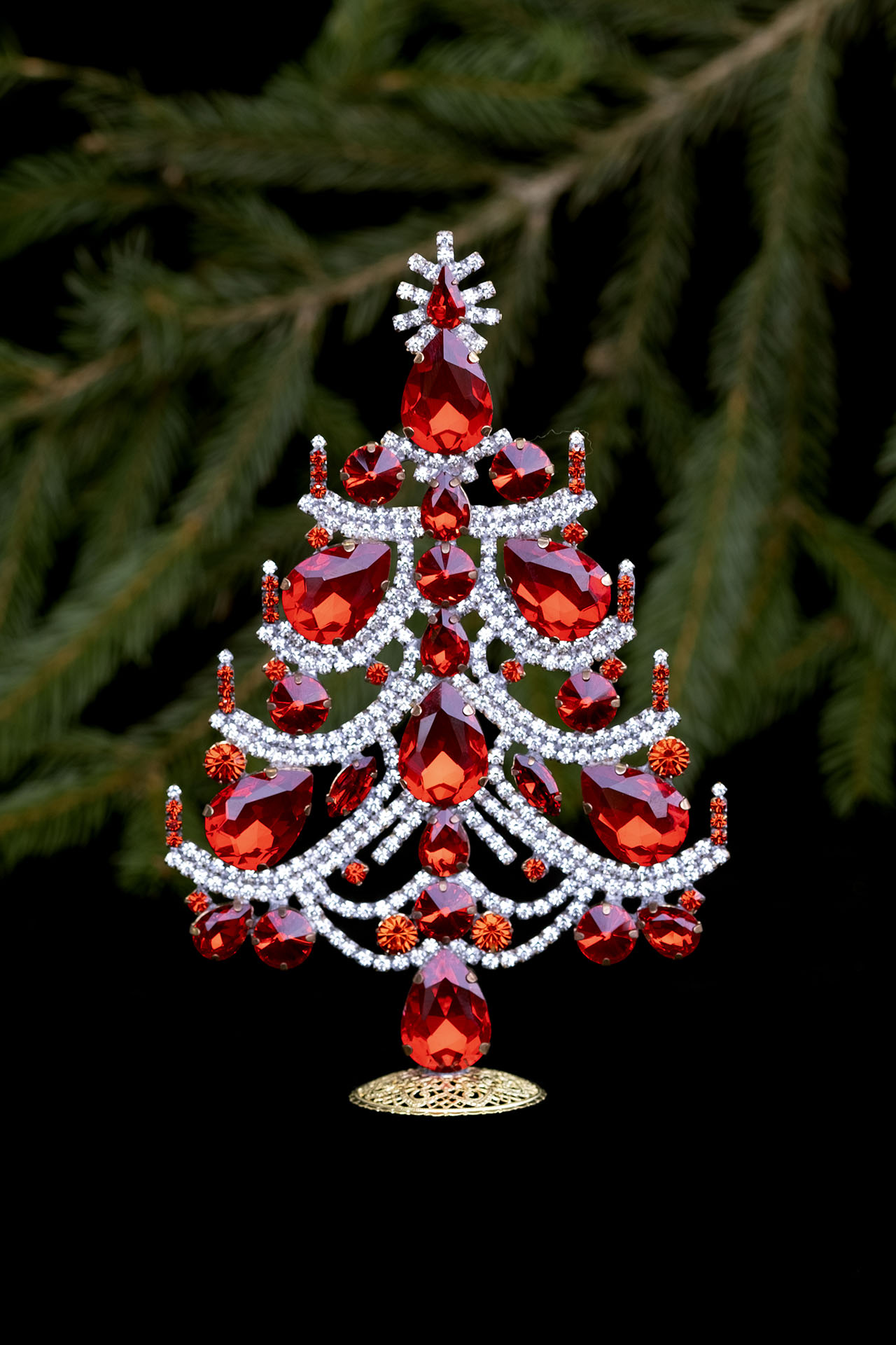 Charming Xmas tree - handcrafted with Christmas ornaments