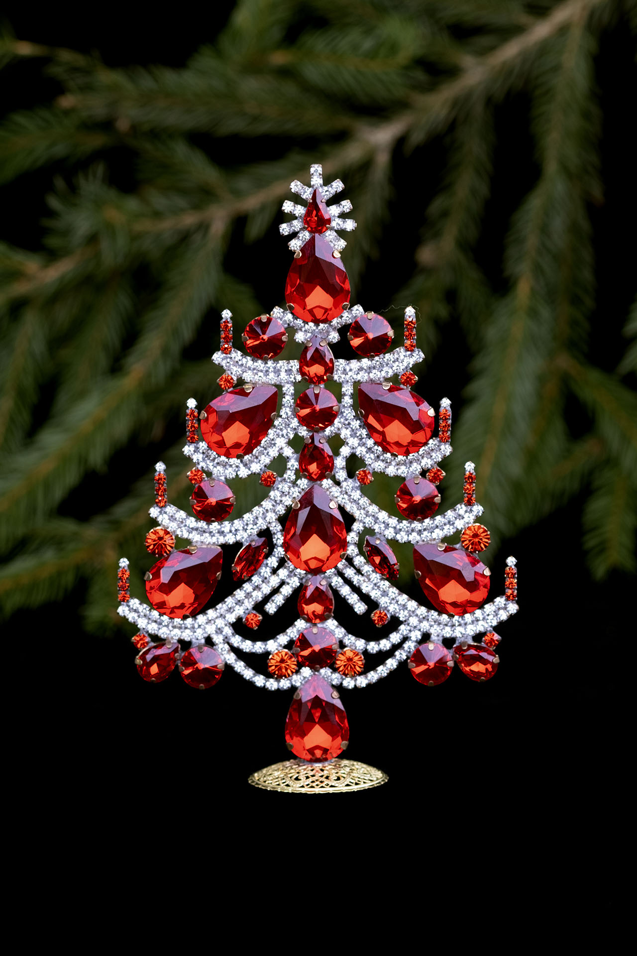 Charming Xmas tree - handcrafted with Christmas ornaments