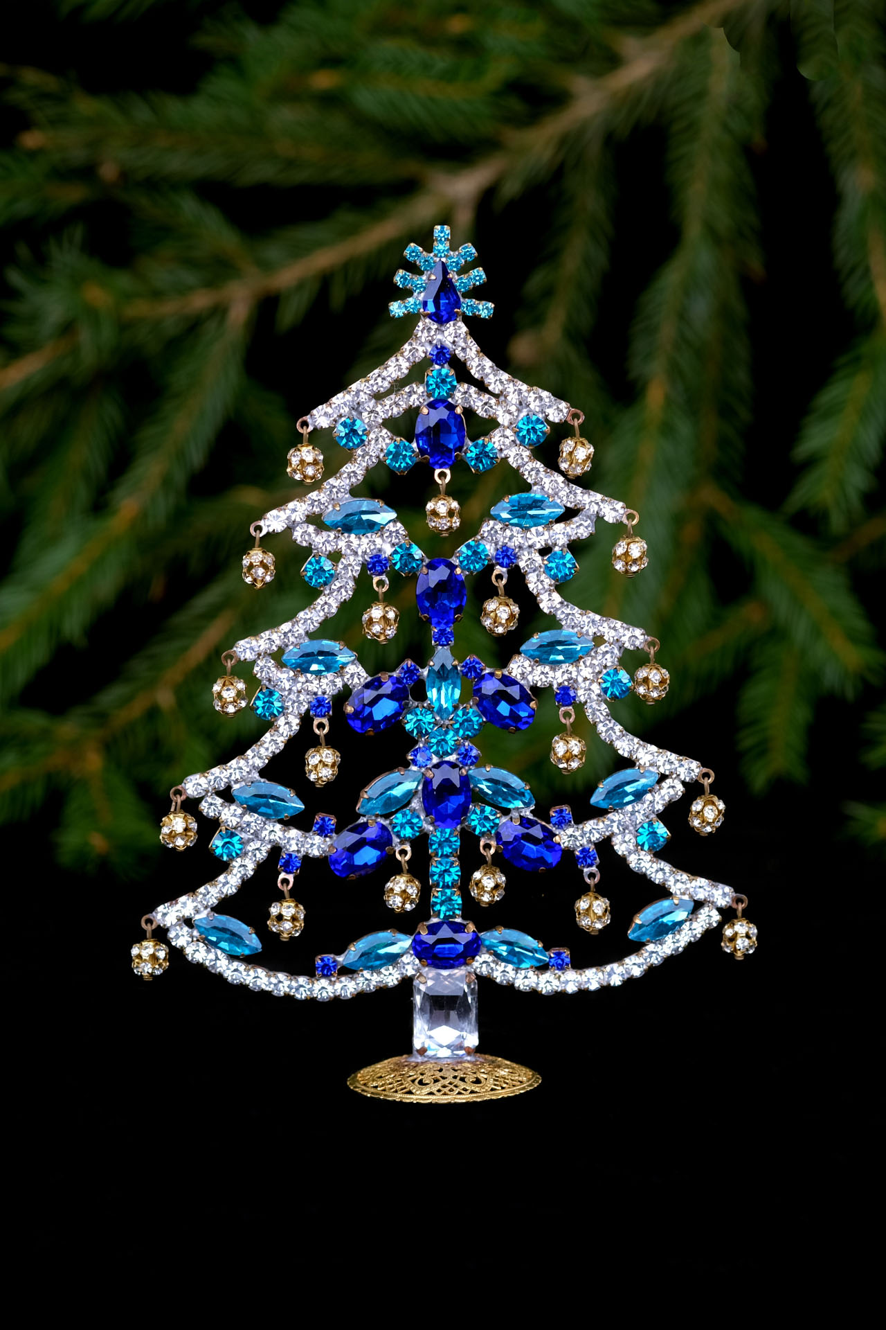 Tabeltop Christmas tree - handmade with blue rhinestones