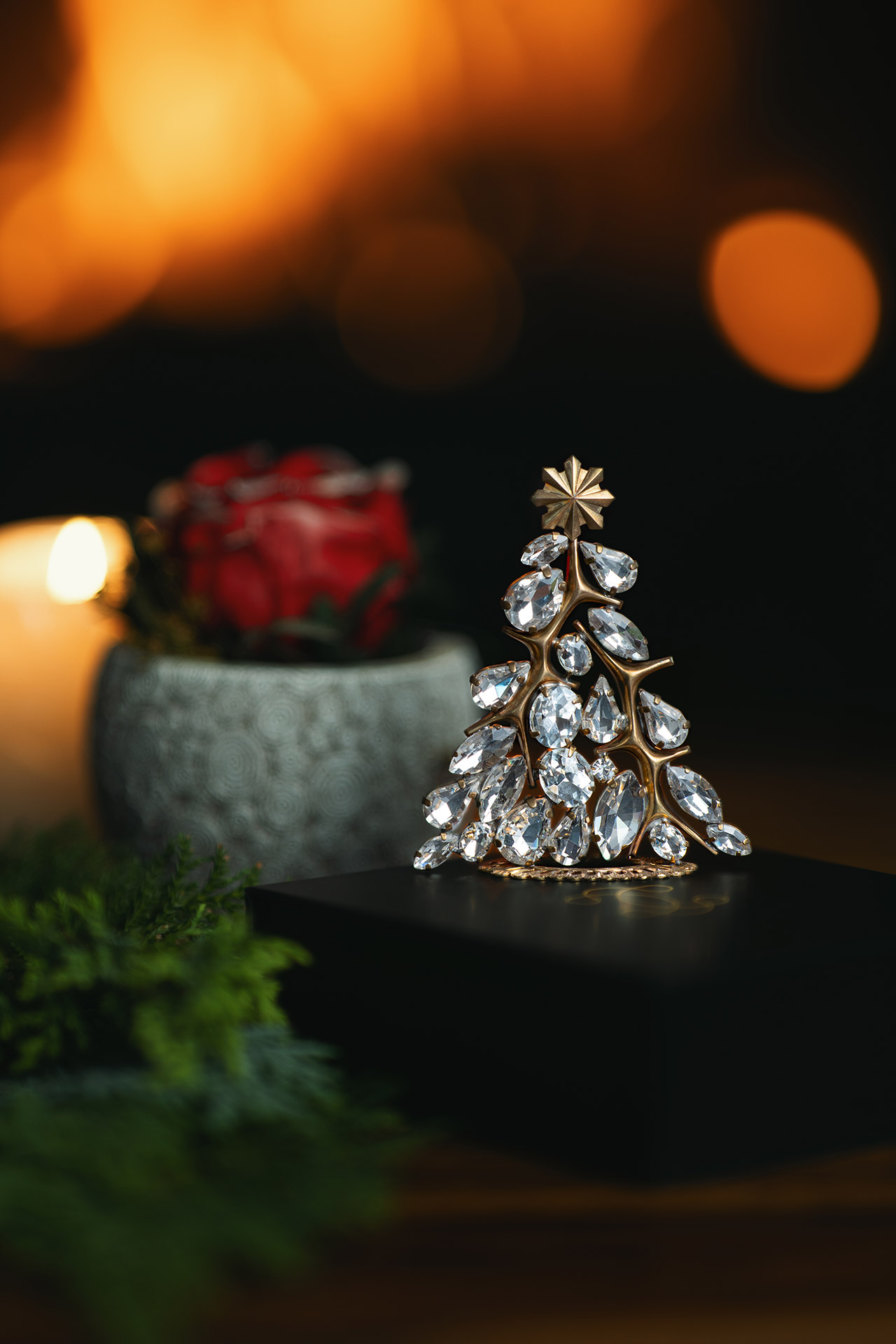 Impressive handcrafted glitzy gold table top Christmas tree.