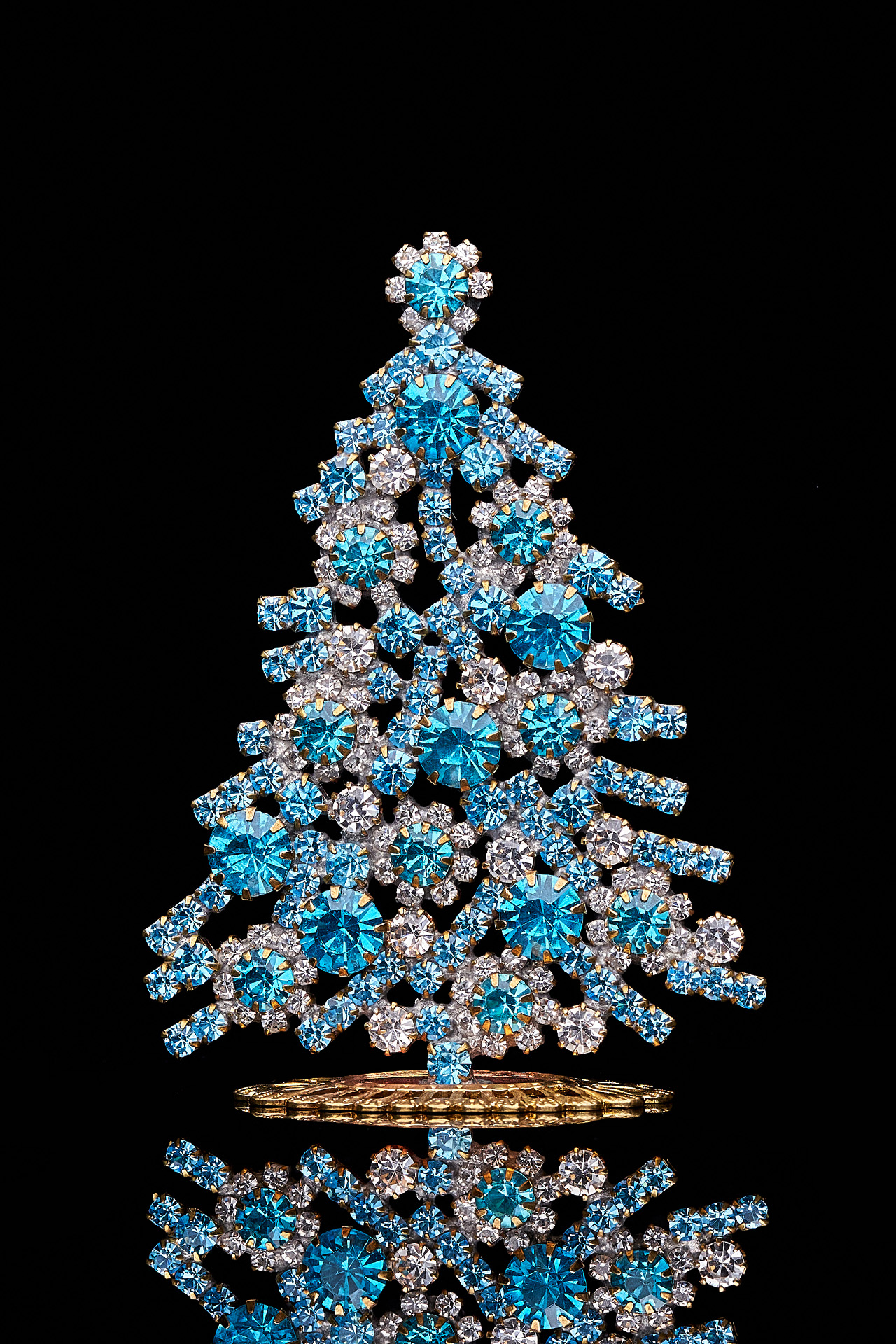 Luminous Christmas tree handmade with aqua blue rhinestones