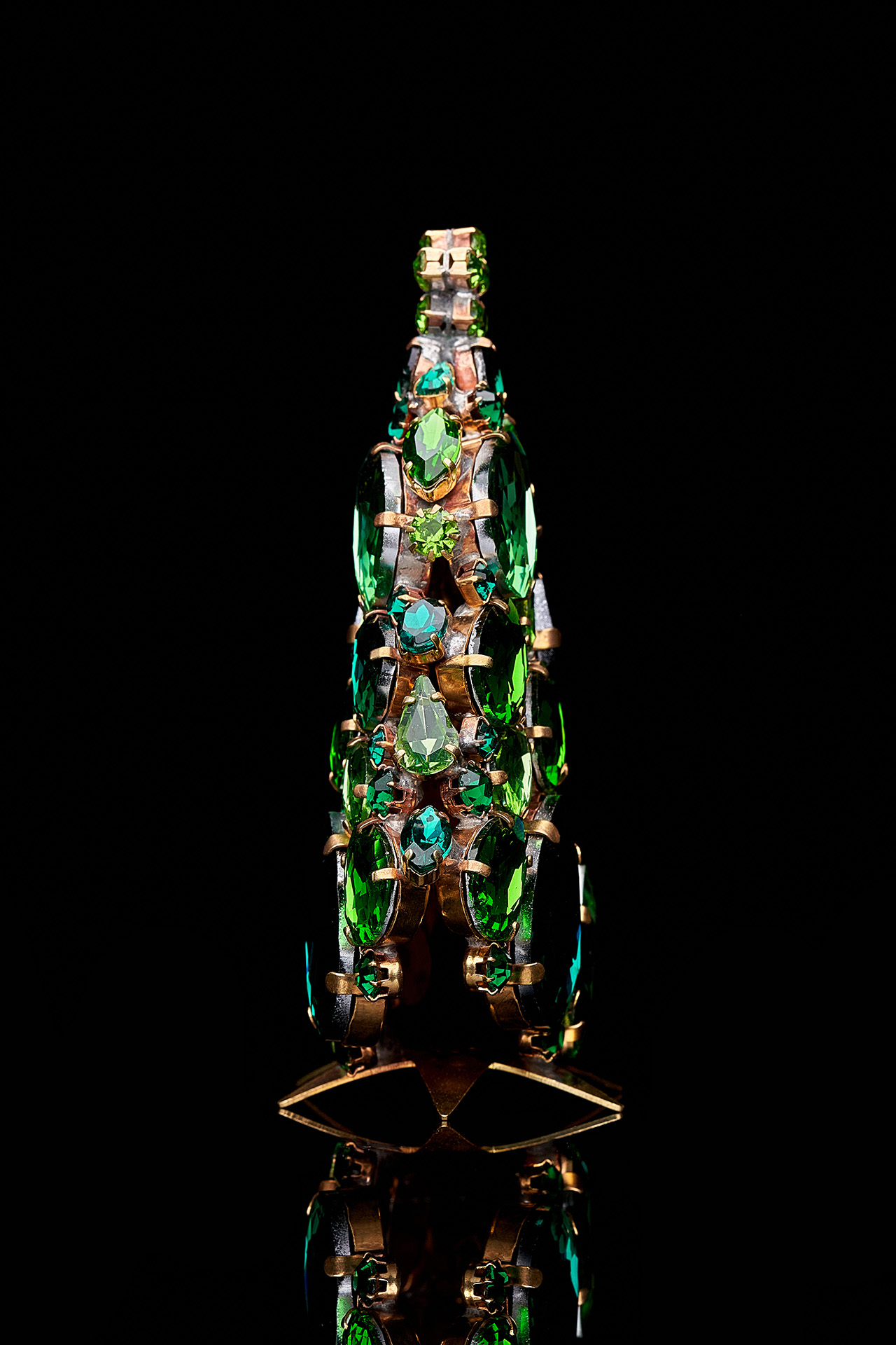 Vintage 3D Christmas tree Glitzy Gleam from green rhinestones