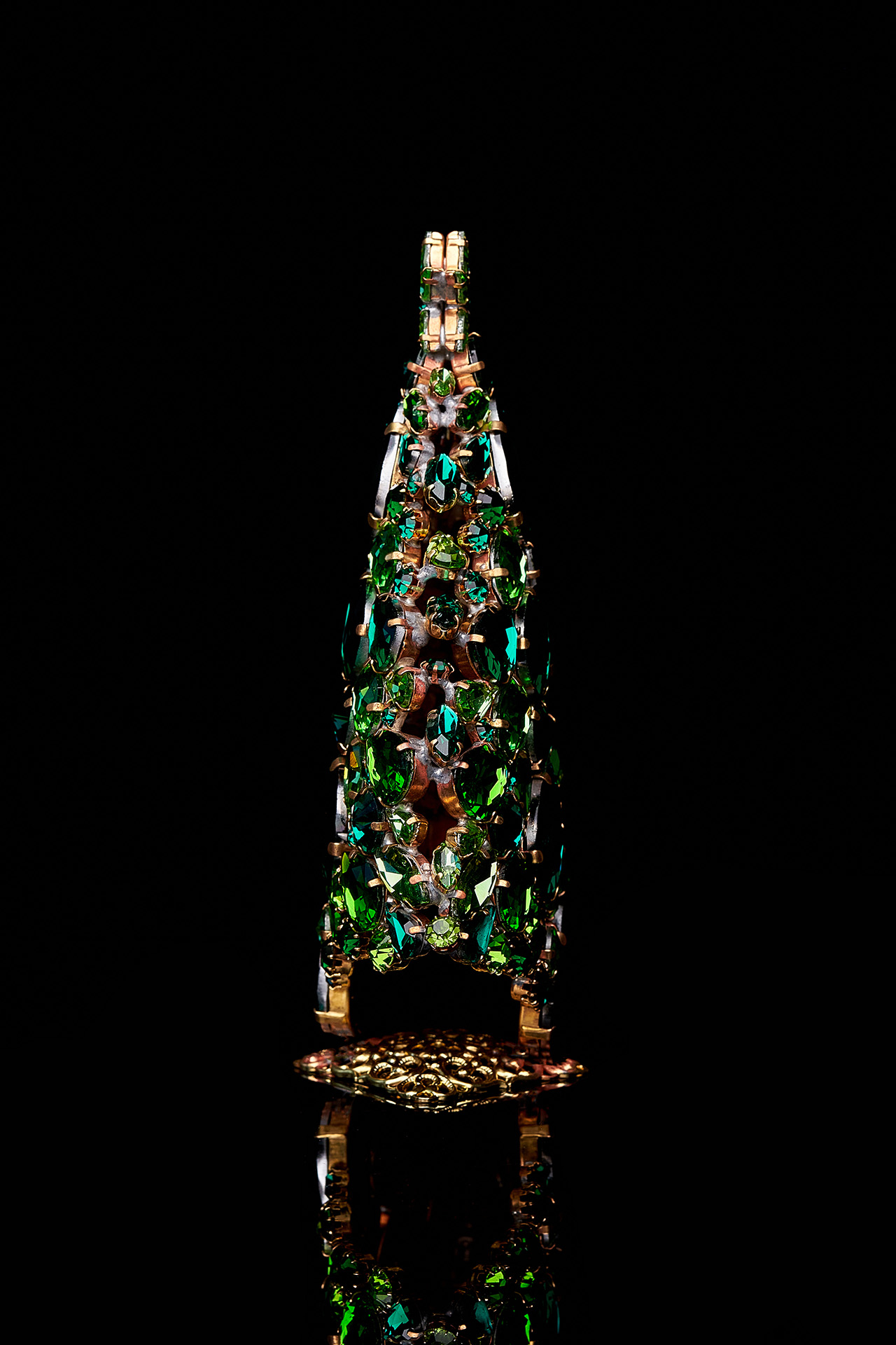 Czech handmade magical 3D Christmas tree in green rhinestones