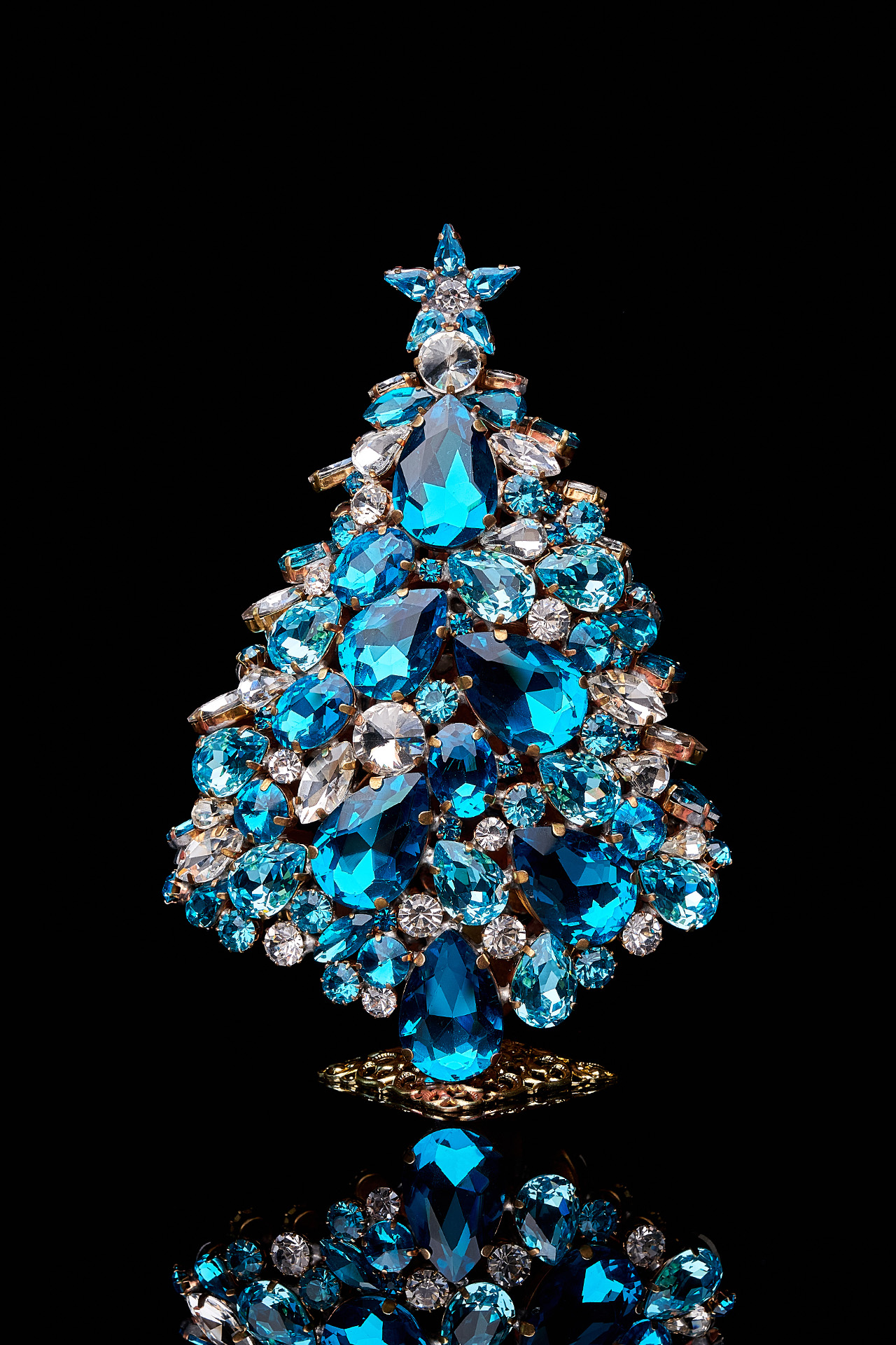 Czech handmade magical 3D Christmas tree in blue rhinestones