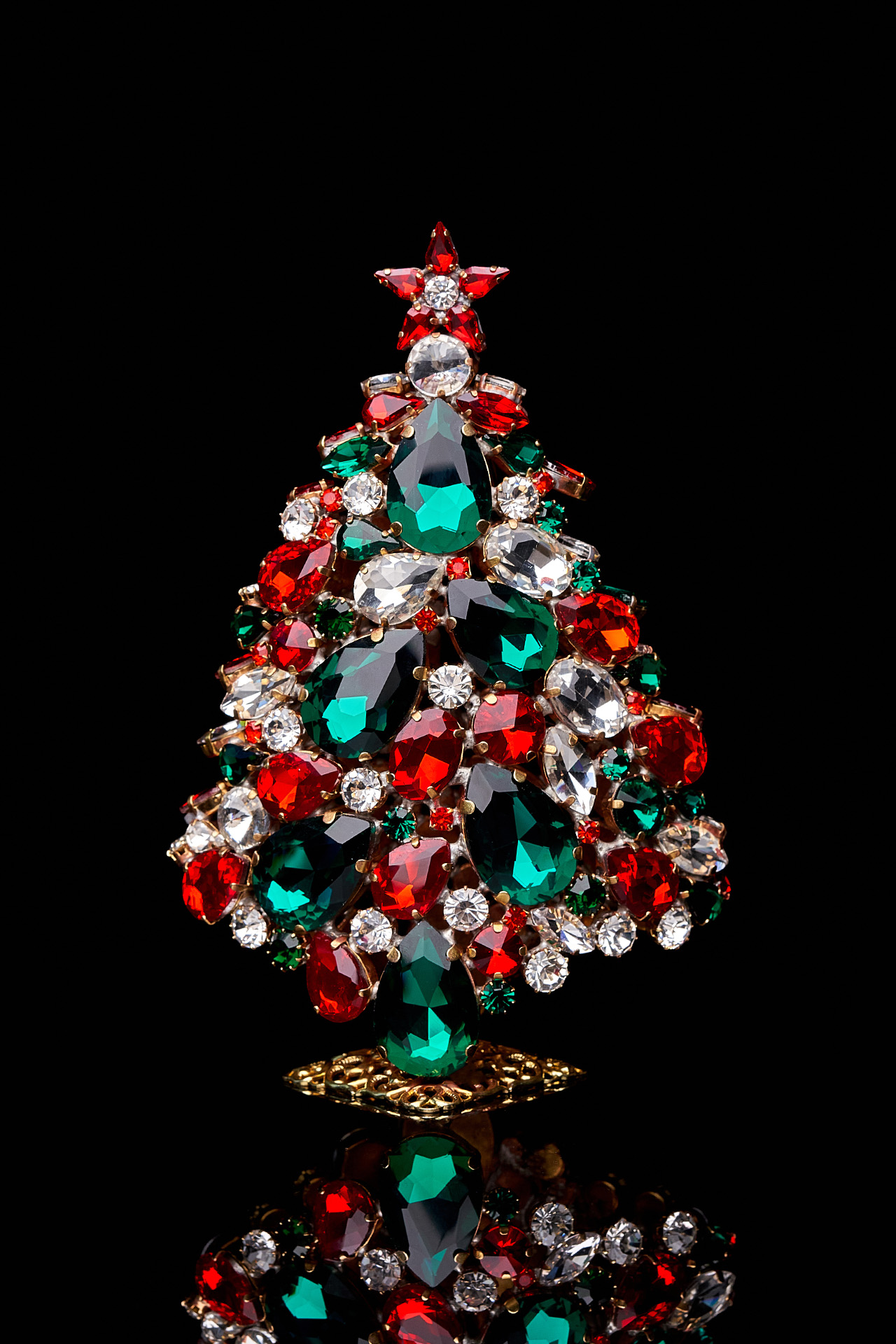 Czech handmade 3D Christmas tree from festive colors rhinestones