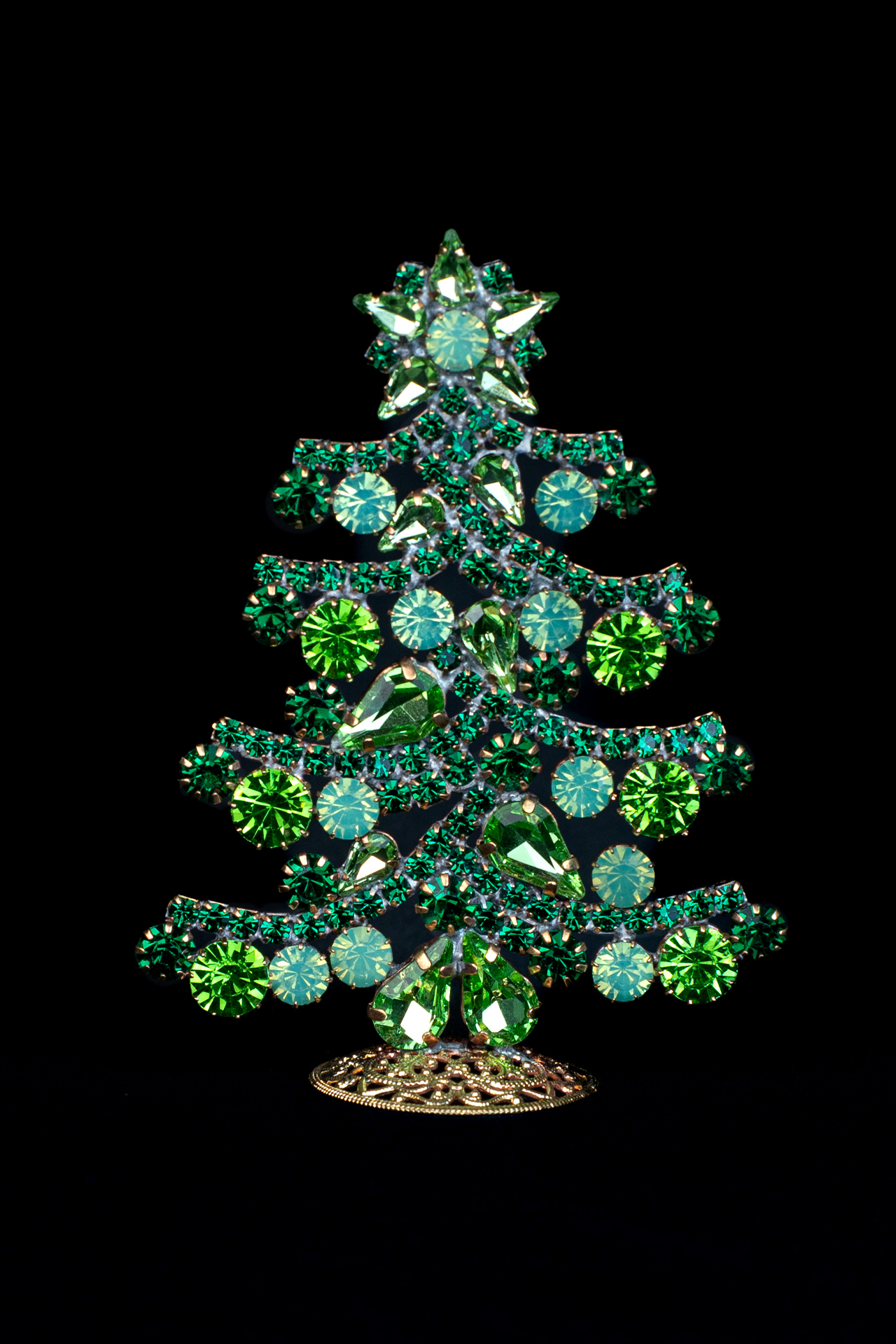 Elegant, sparkling green crystal Christmas tree