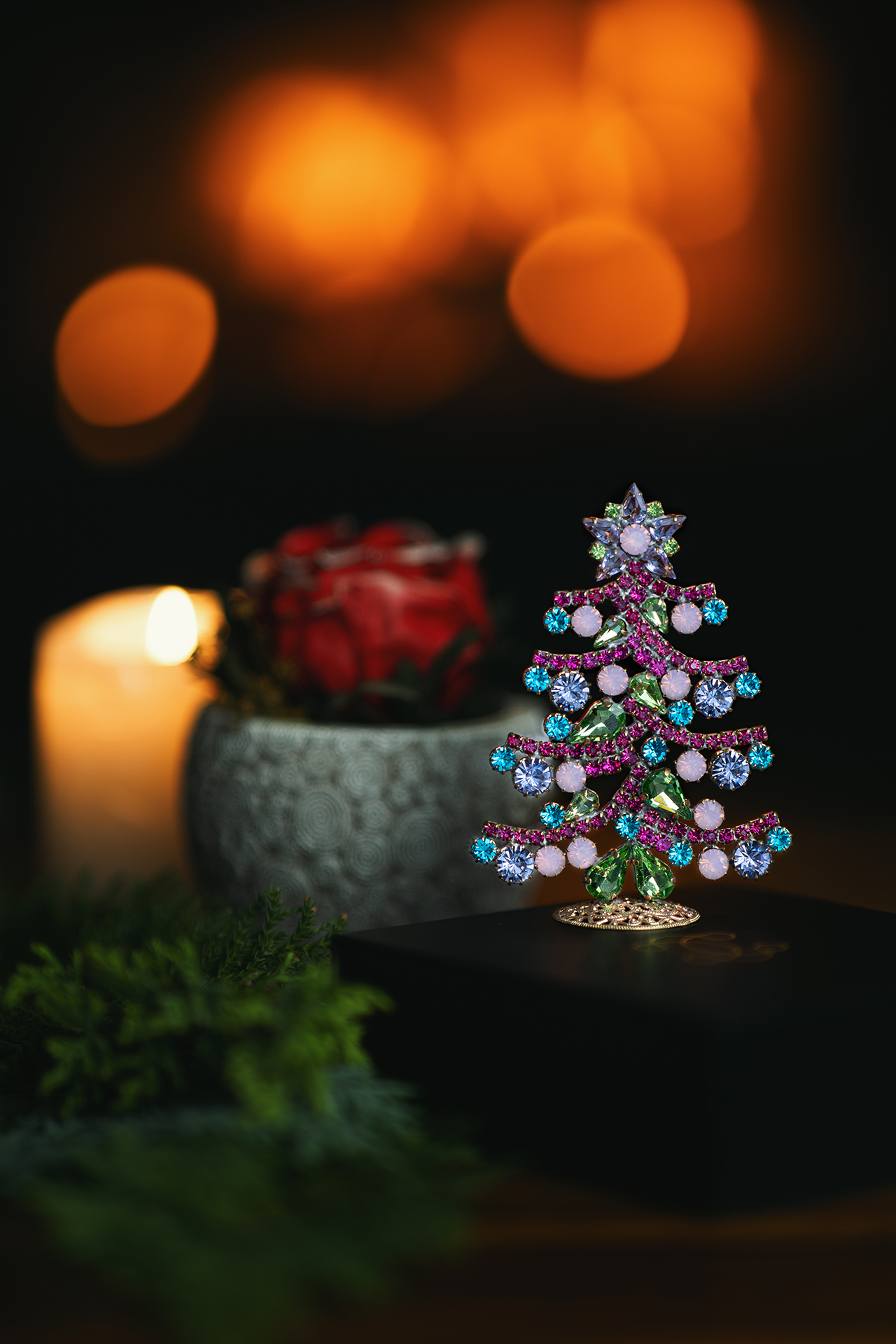 Elegant, sparkling crystal Christmas tree in pastel crystal