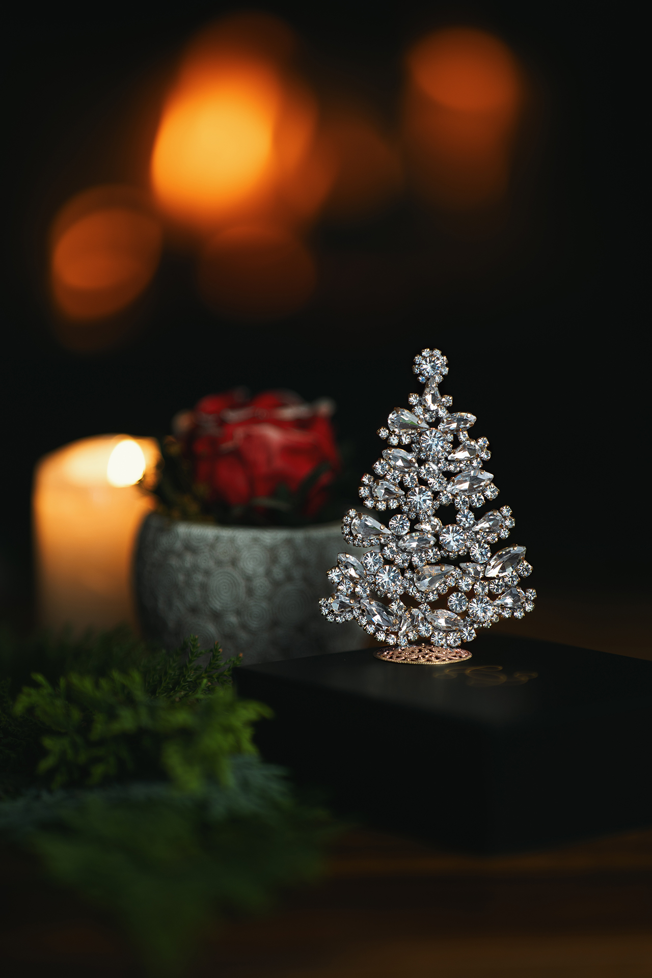Radiant crystal Christmas tree with clear rhinestones