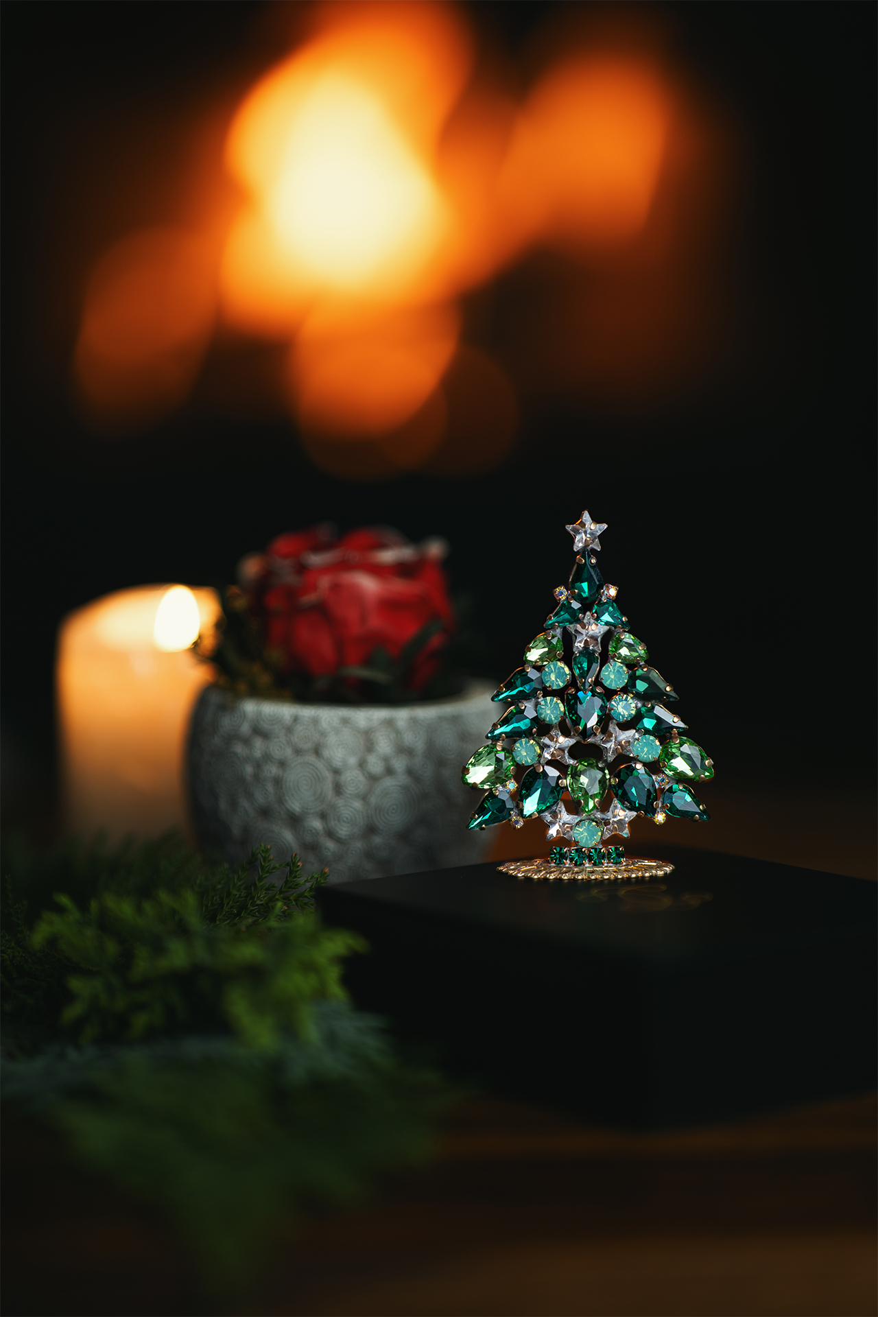Magic crystal Christmas tree made of green rhinestones
