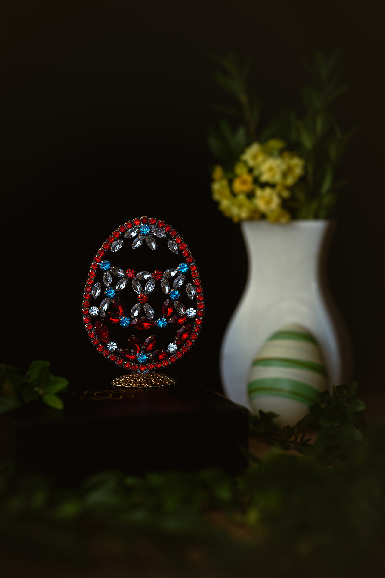 Delightful Easter Egg decoration with Red crystals