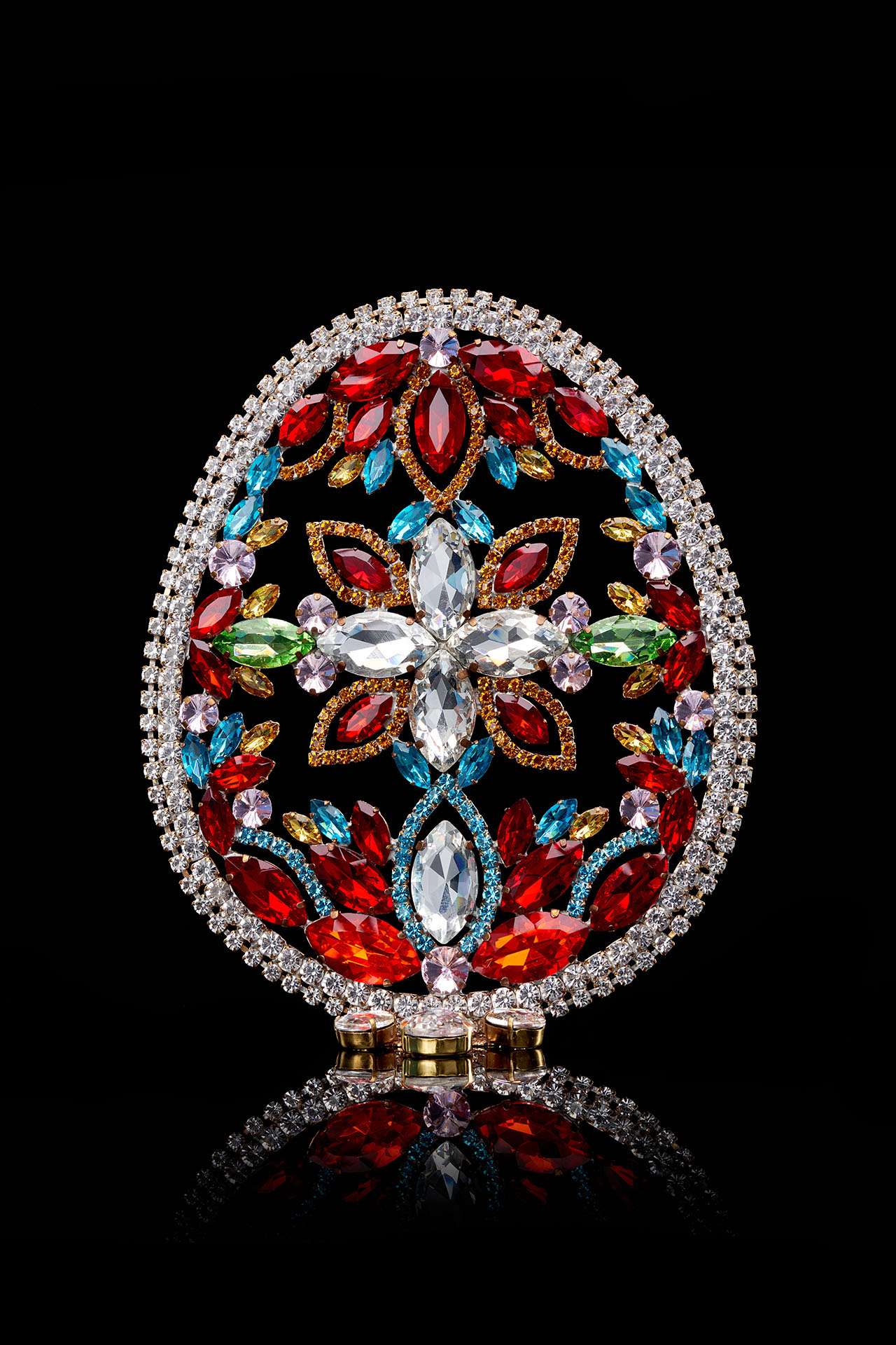 Czech Rhinestone Easter Egg in Festive coloured Crystal