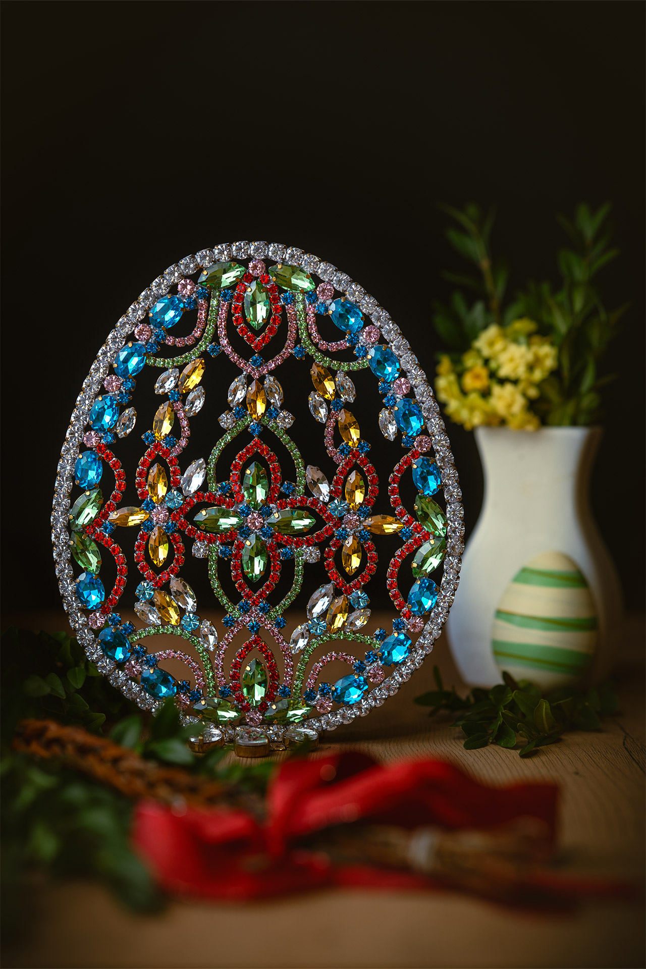 Czech Rhinestone Easter Egg in Assorted coloured Crystal
