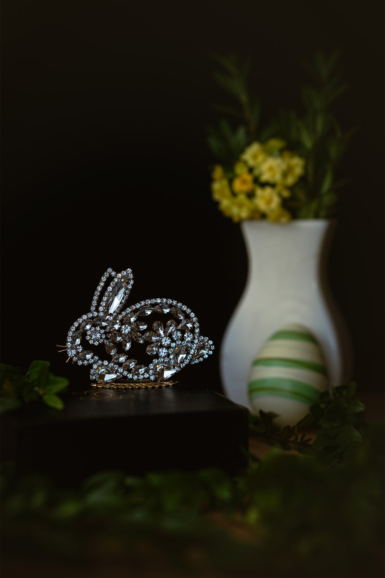 Clear Crystal Easter Bunny for table top Easter decoration