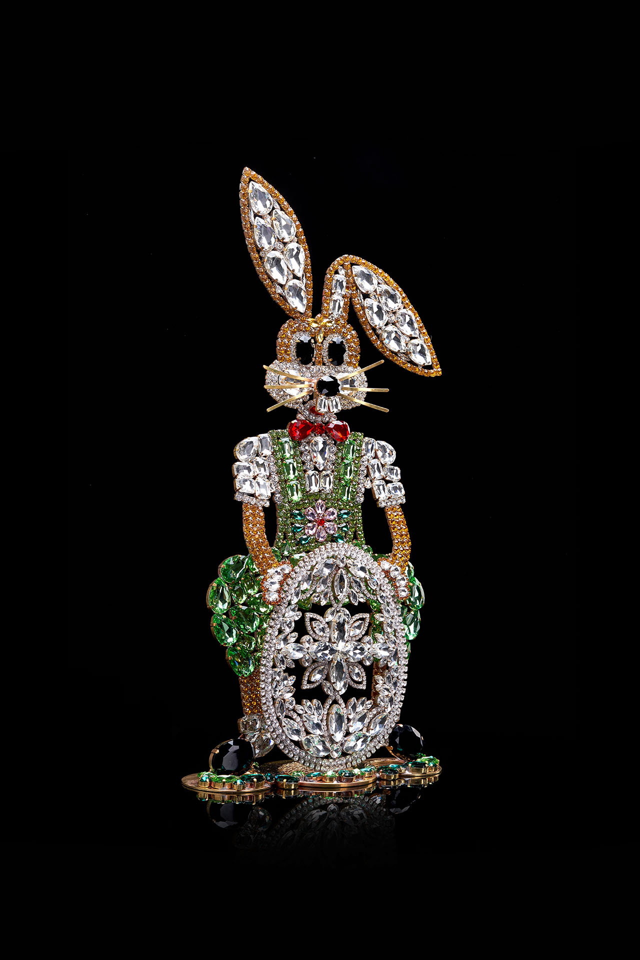 Rhinestone Easter Rabbit with Clear coloured Easter Egg
