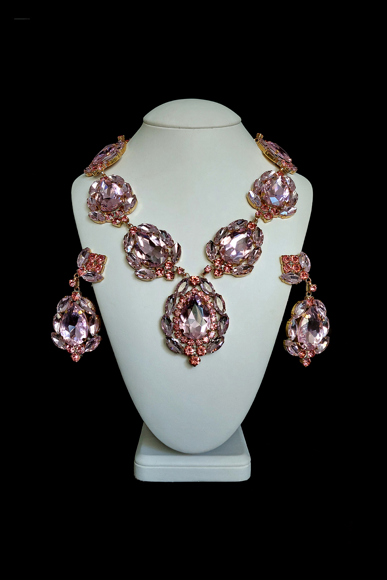 Handmade pink necklace and earrings set Sonatine