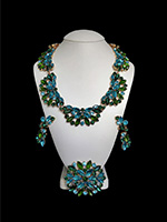 Green and qqua earrings and necklace set fantaisie