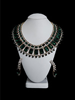 green designer necklace and earrings set edite variant