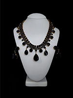 black stud earrings and fashion necklace raindrops