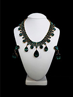 green emerald design charm necklace and earrings raindrops