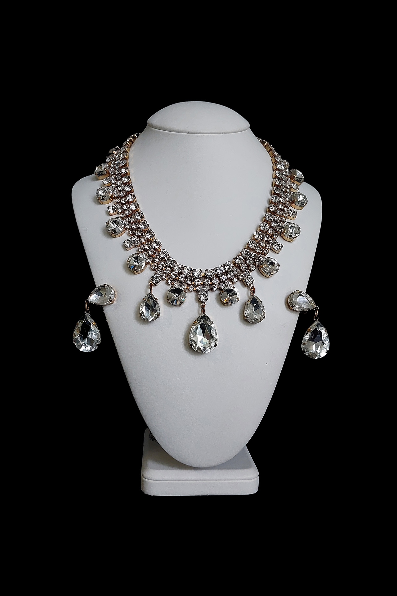 Necklace and earrings Raindrops from crystal rhinestones
